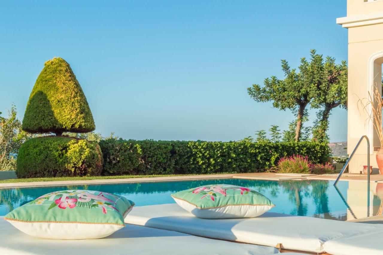 Iris Luxury House