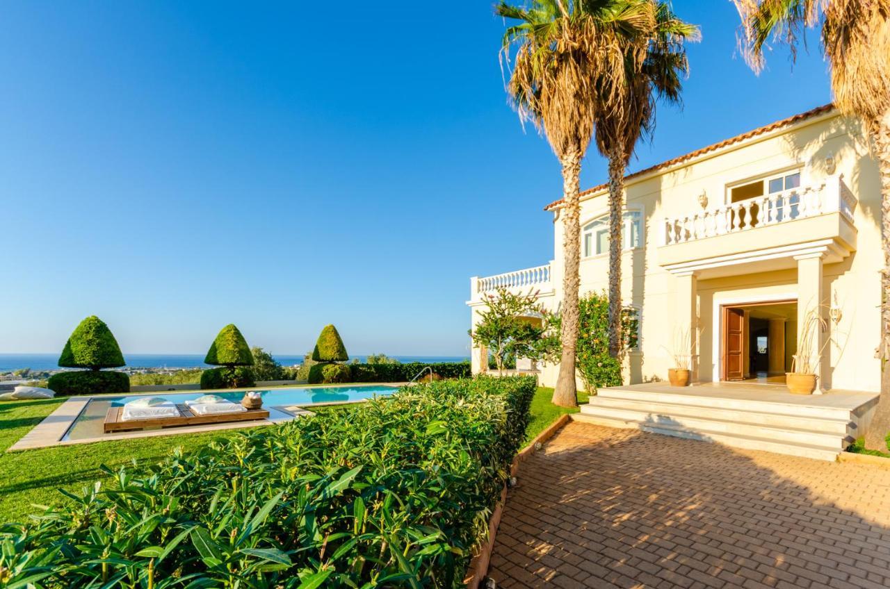 Villa Iris Luxury House