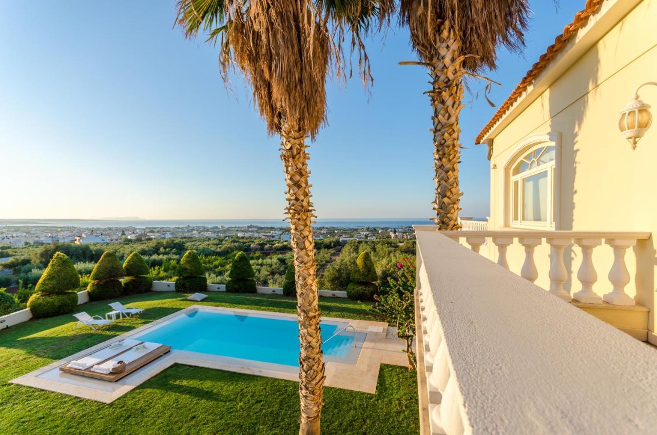 Iris Luxury House Villa