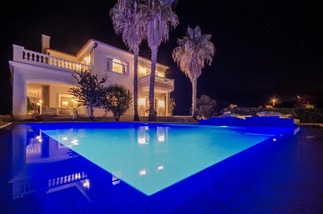 Iris Luxury House Villa