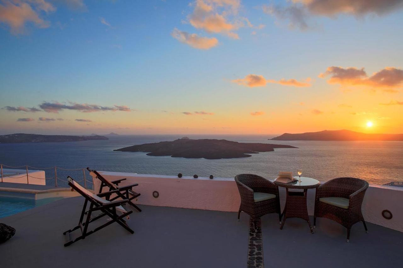Nonis Fira (Santorini)