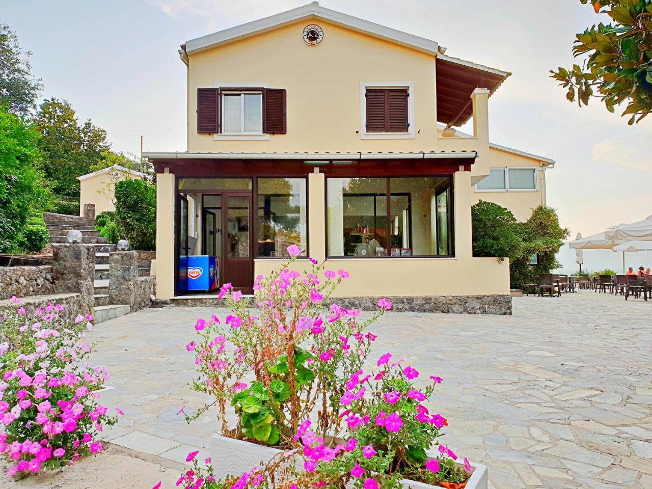 Guest house Dimitra Kommeno (Corfu)