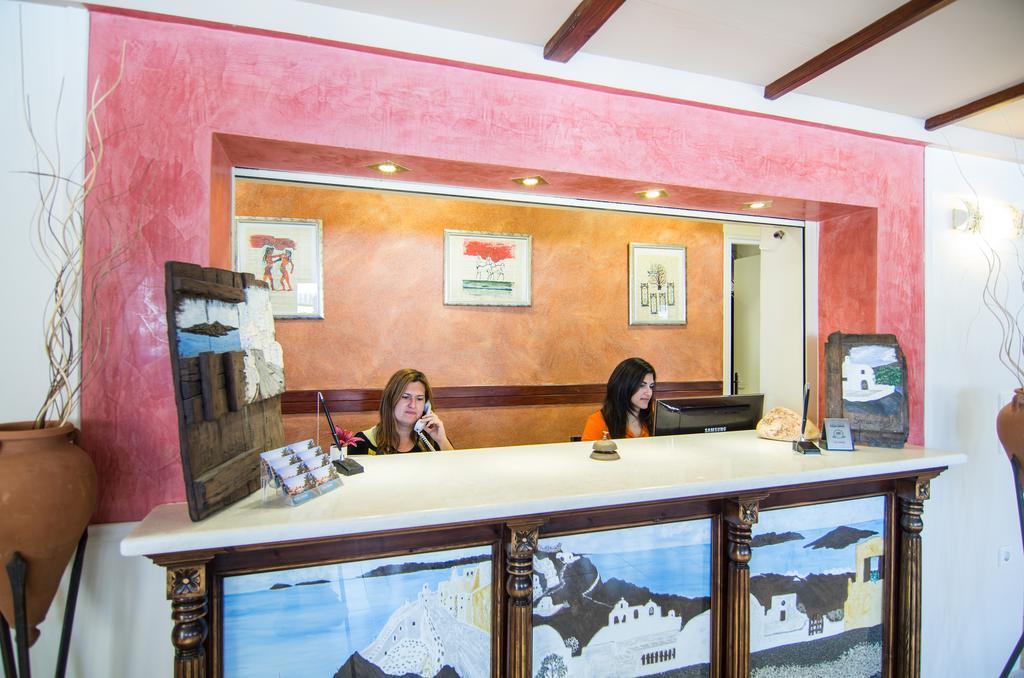 Hotel Smaragdi Perivolos (Santorini)