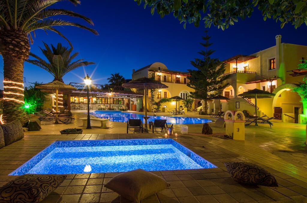 Smaragdi Hotel Perivolos (Santorini)