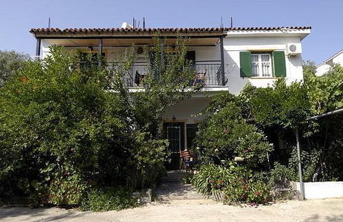 Stelios Apartment *
