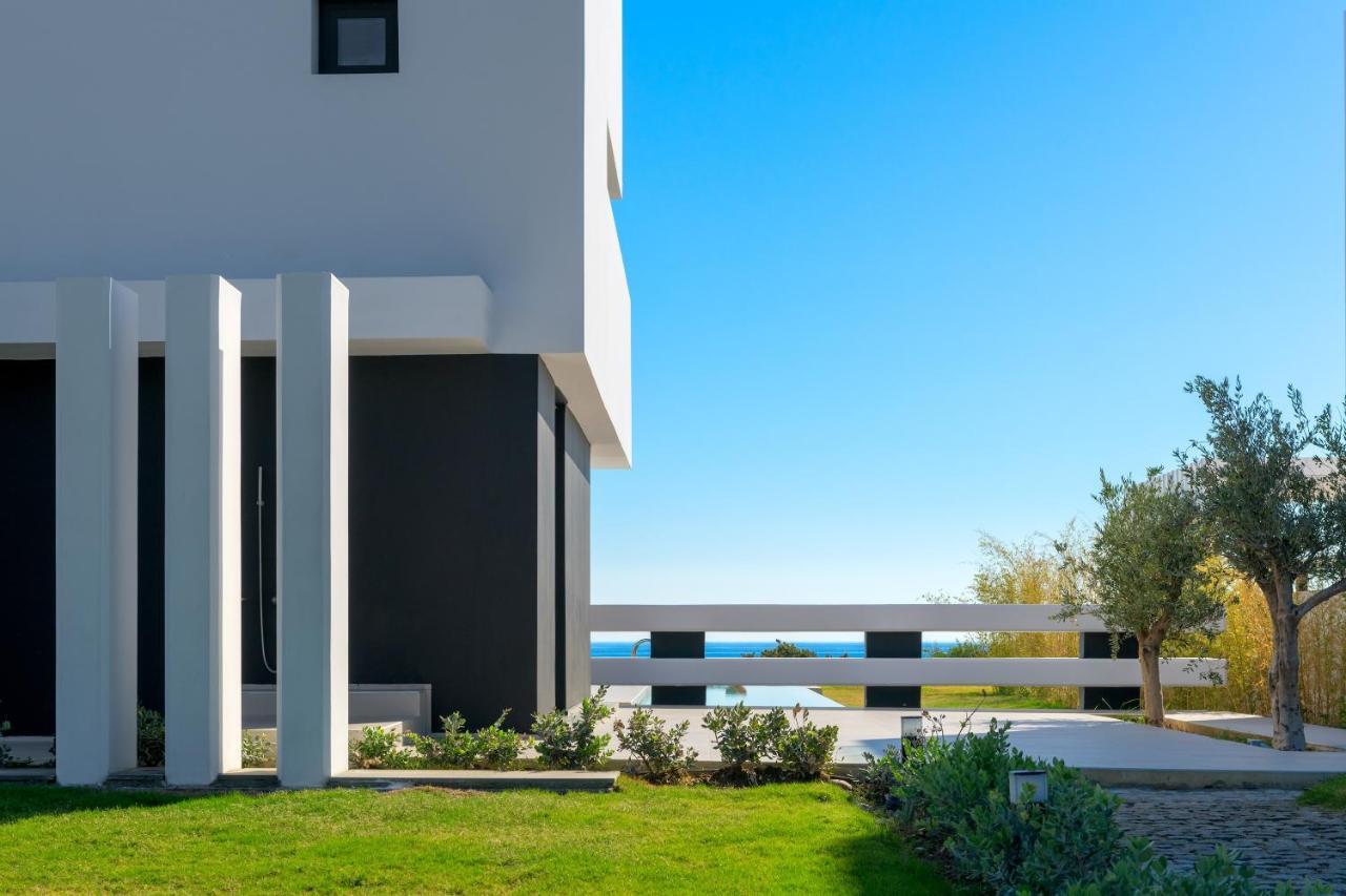 Villa Albatross Beach Front Villas *