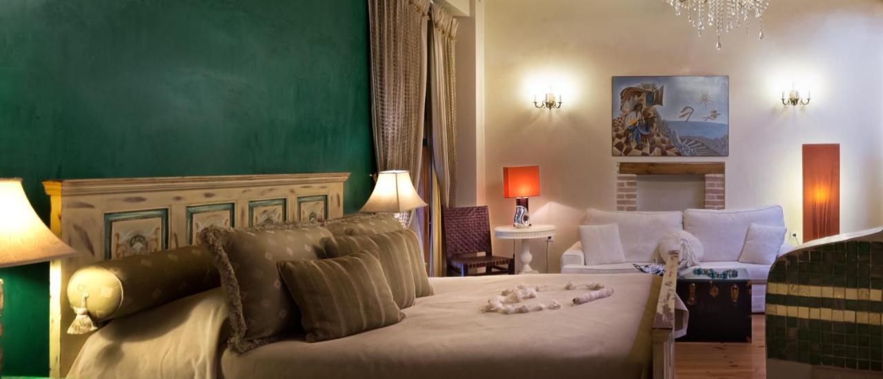 Avli Lounge Hotel