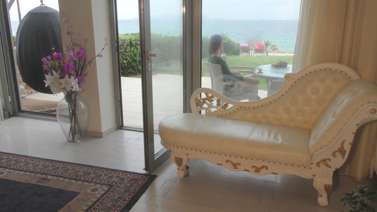 Villa Sea View Beachfront Maria *