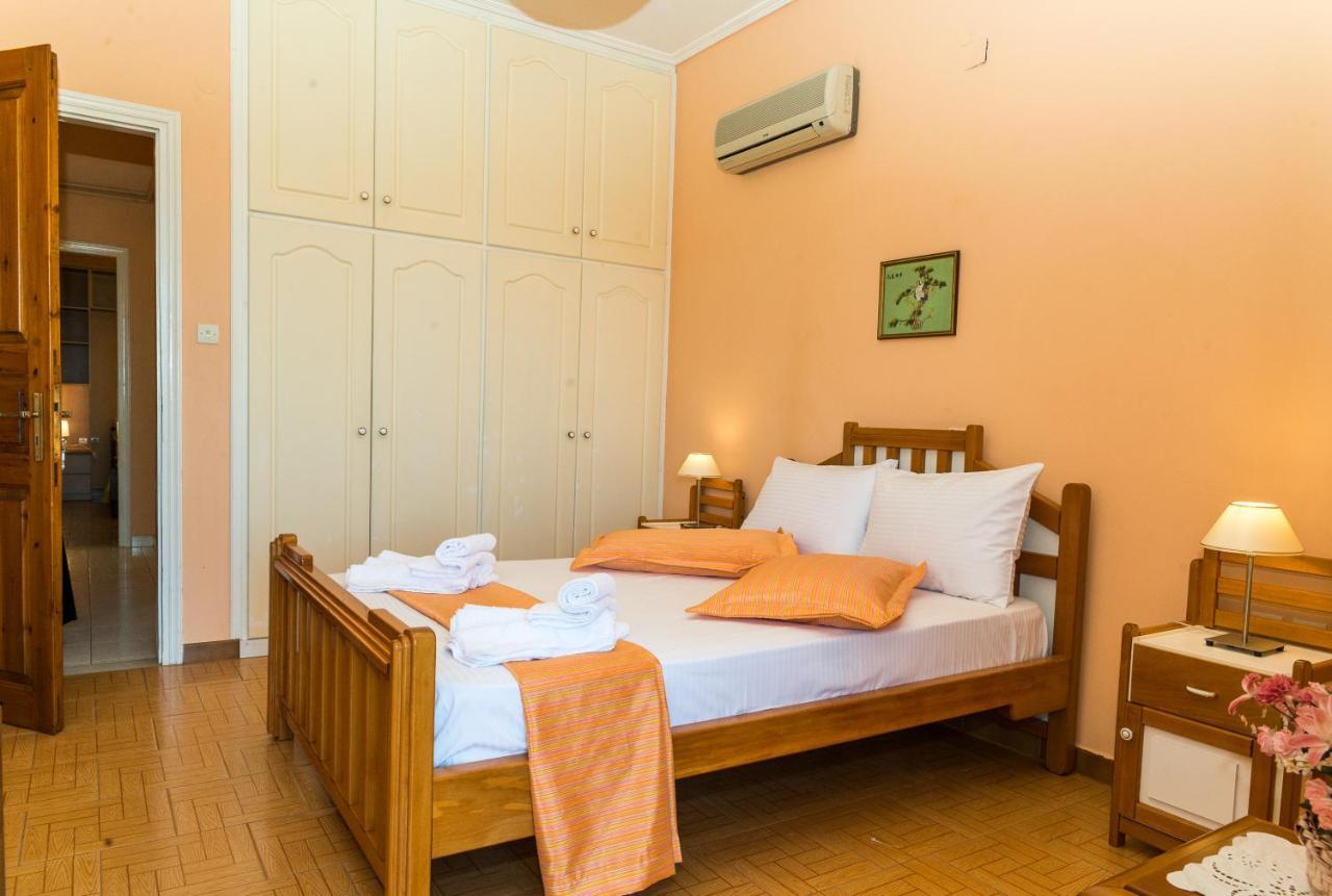 Holiday home Irida's