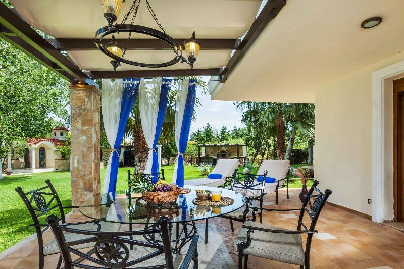 W Pool Halkidiki Villa Pefkochori