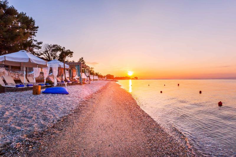 W Pool Halkidiki Pefkochori