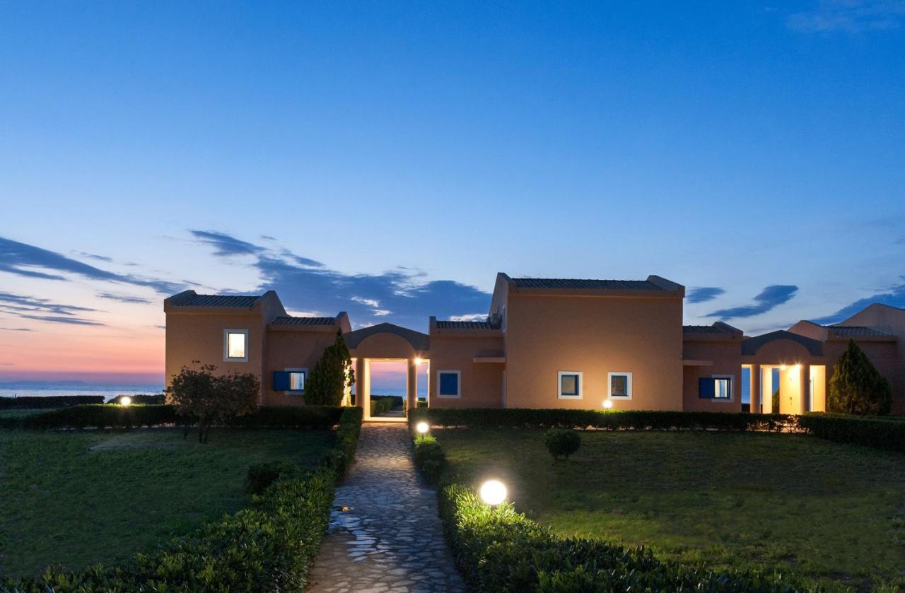 Aparthotel Ammoudia Maisonettes 4*