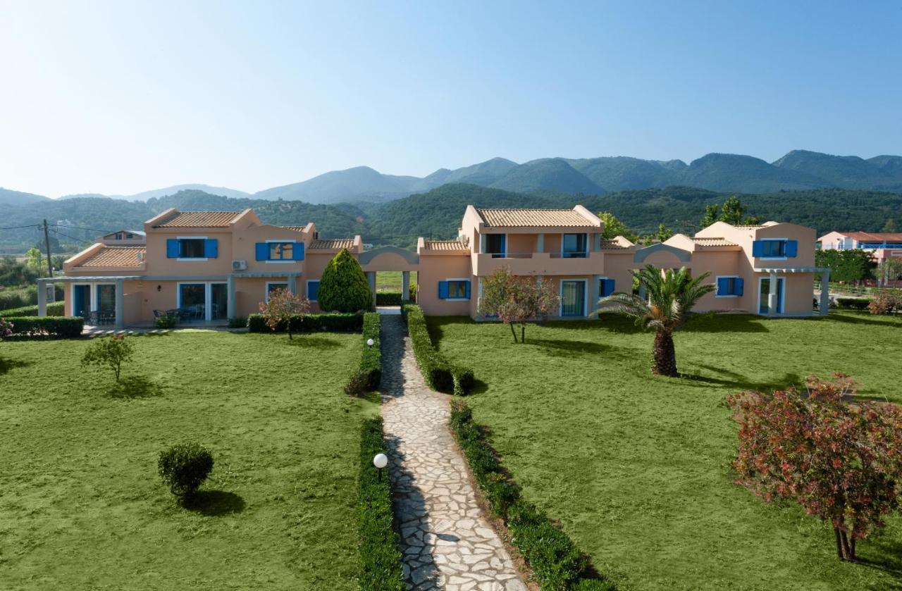 Aparthotel Ammoudia Maisonettes