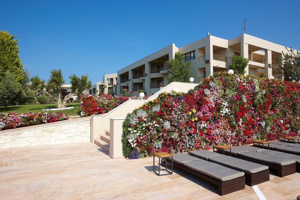 Portes Resort