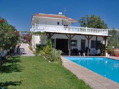 Varelis Hotel