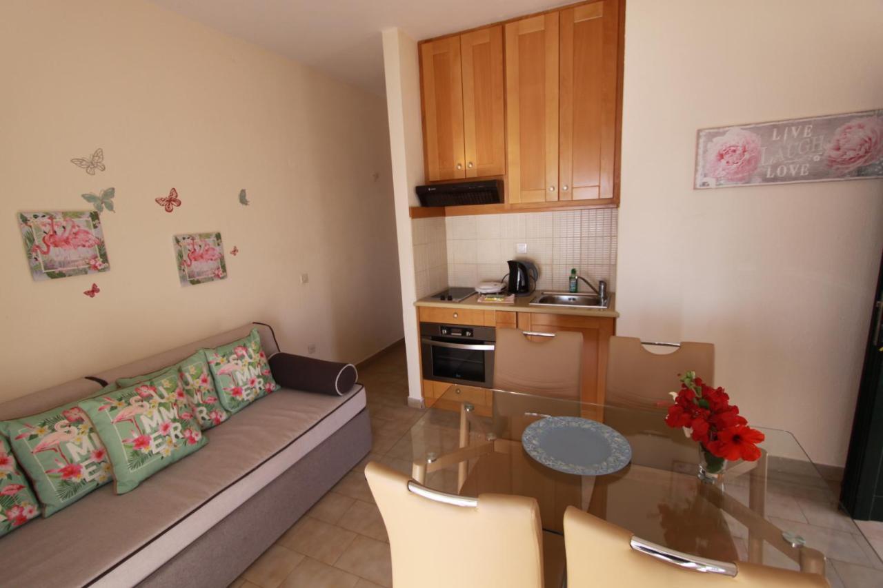 Corfu Menigos Aparthotel 3*