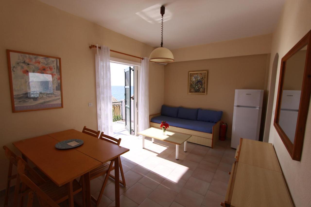 Aparthotel Corfu Menigos 3*