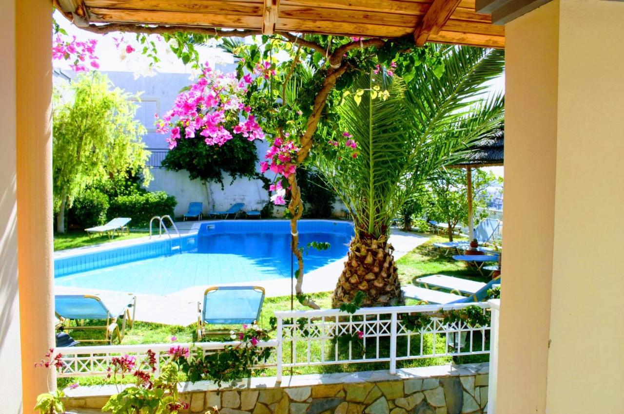 Aquarius Exclusive - Breakfast And Meal Included Aparthotel