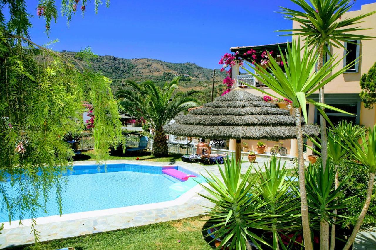 Aquarius Exclusive - Breakfast And Meal Included Aparthotel 3*