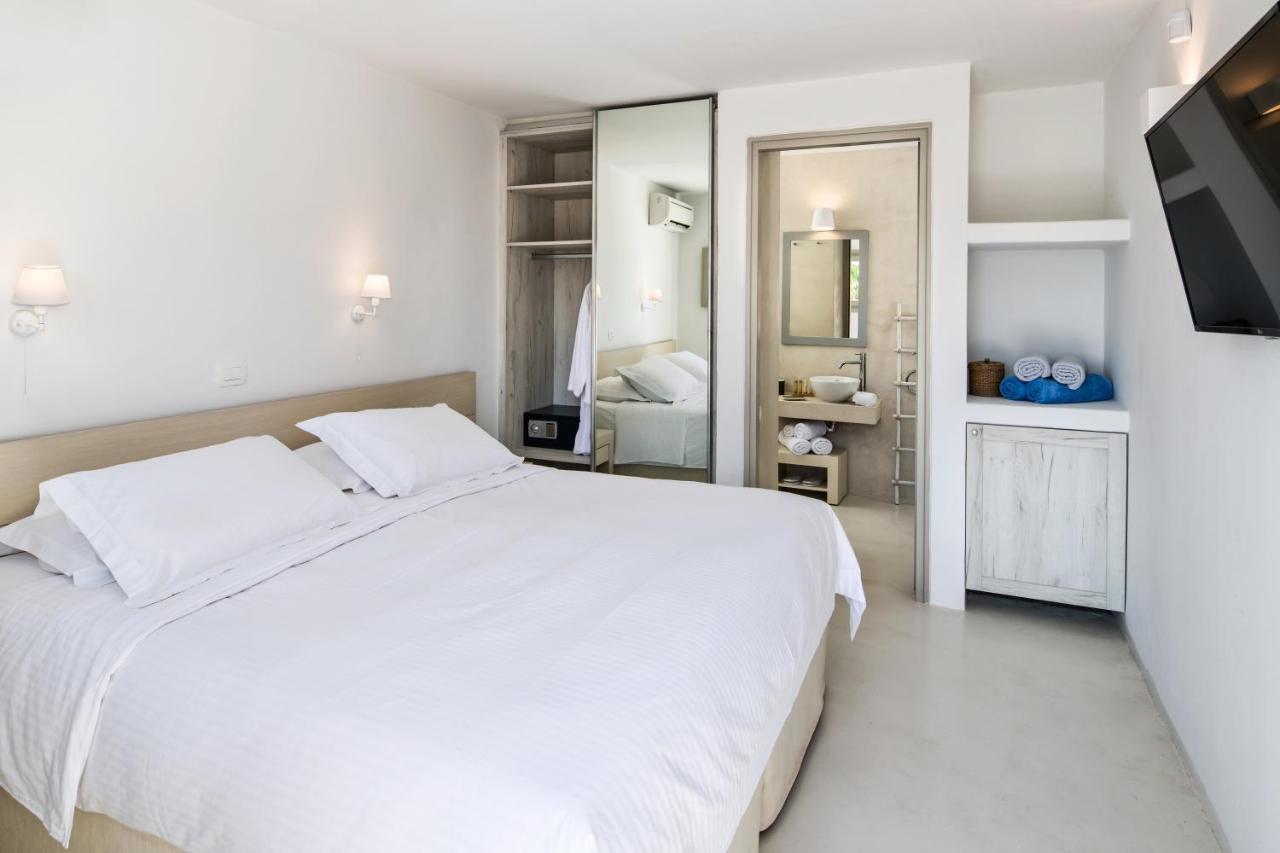 Adrali Villa Kamari (Santorini)