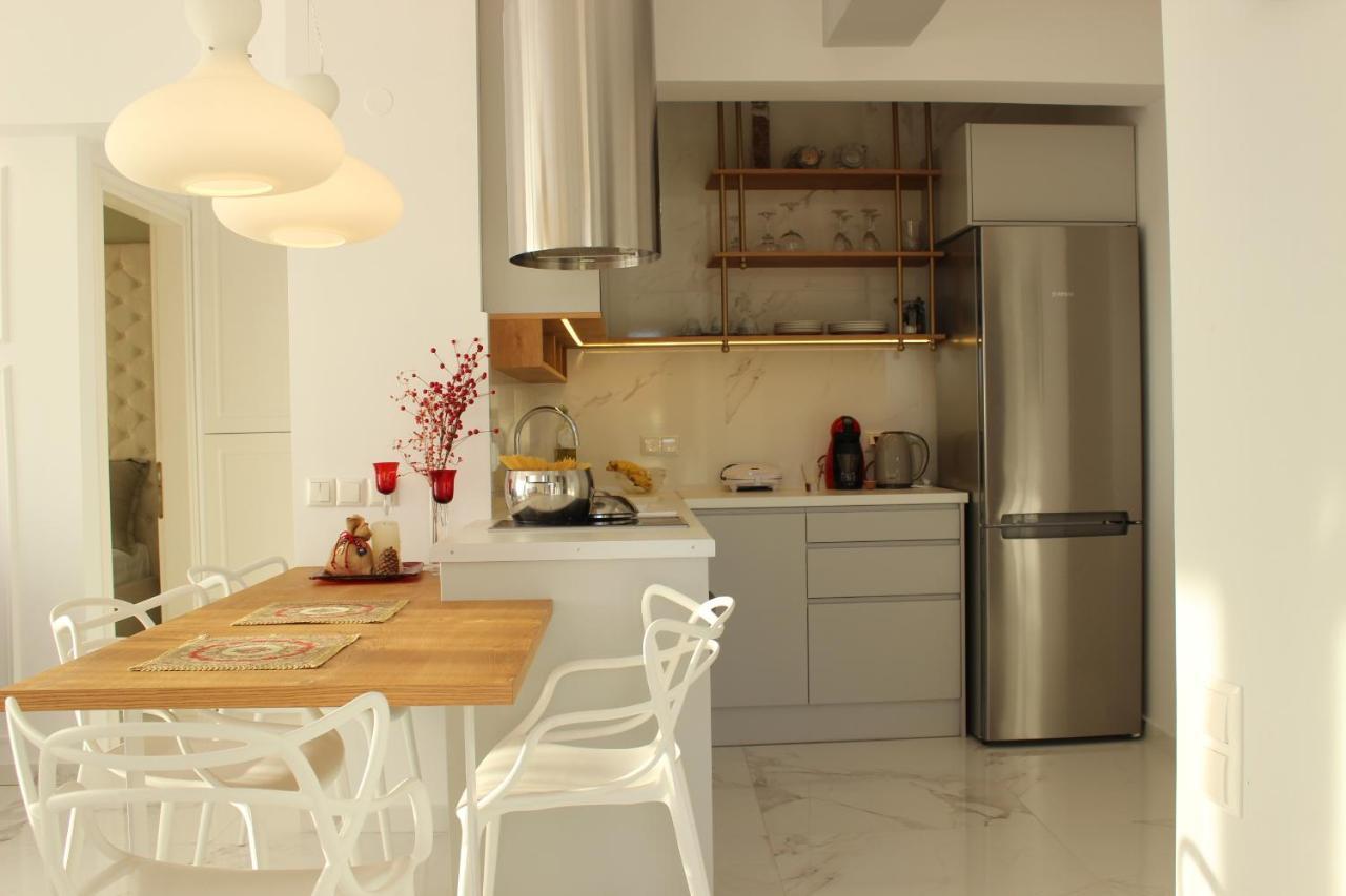 Pinehouse King Apartment