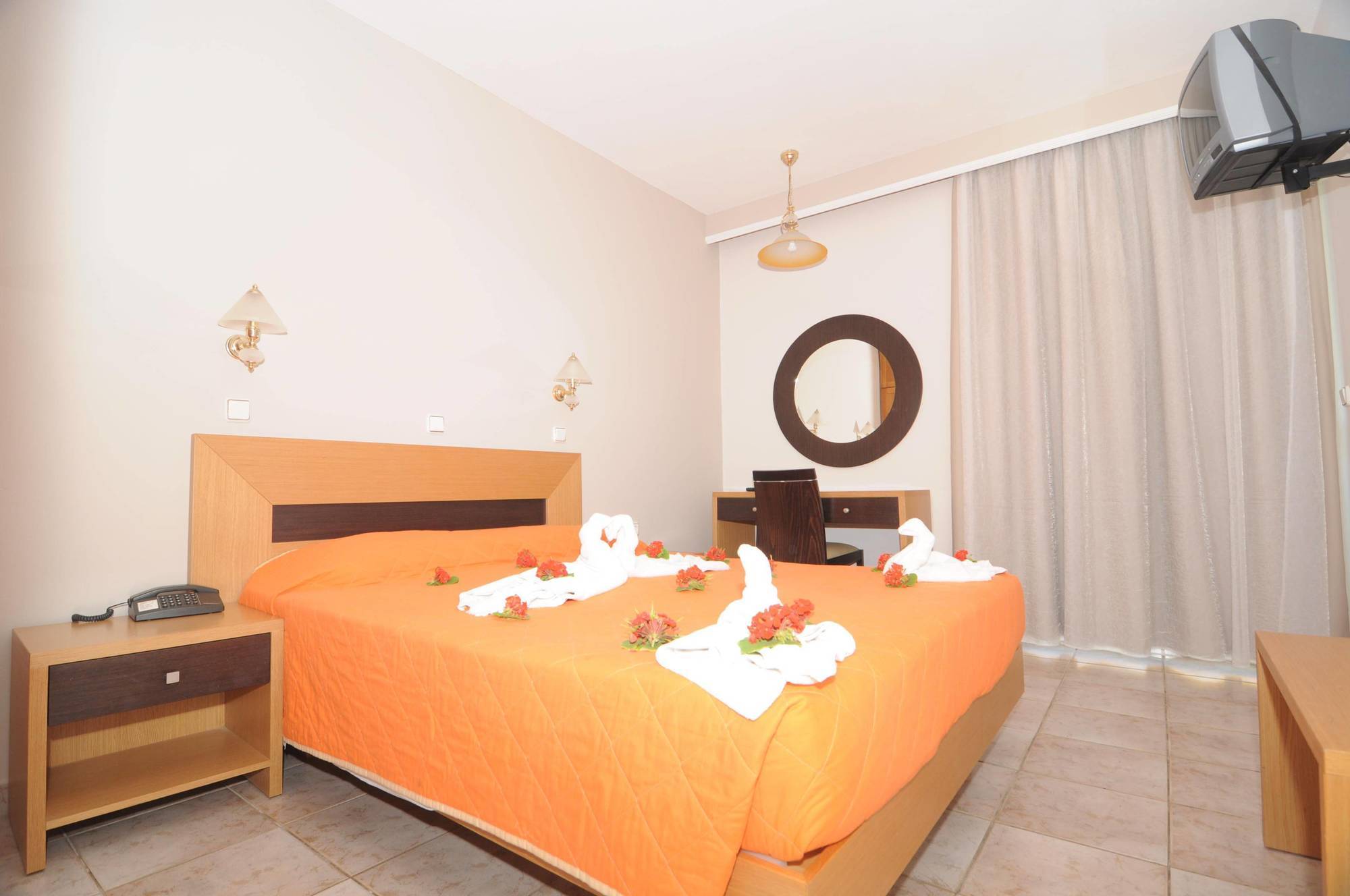 Nefeli Hotel