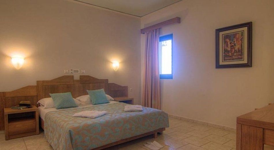 Solimar Aquamarine Resort