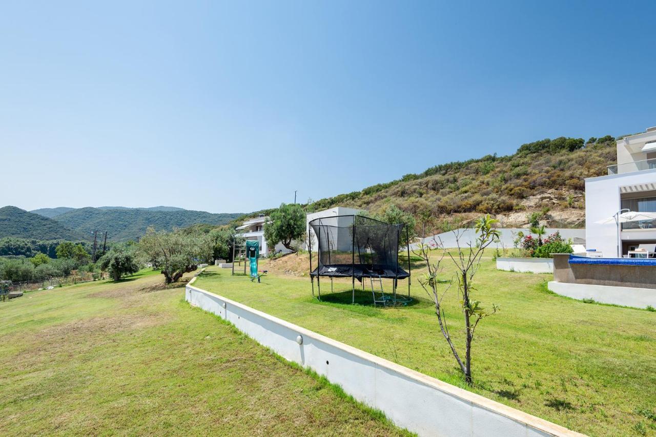 Afisia Villa