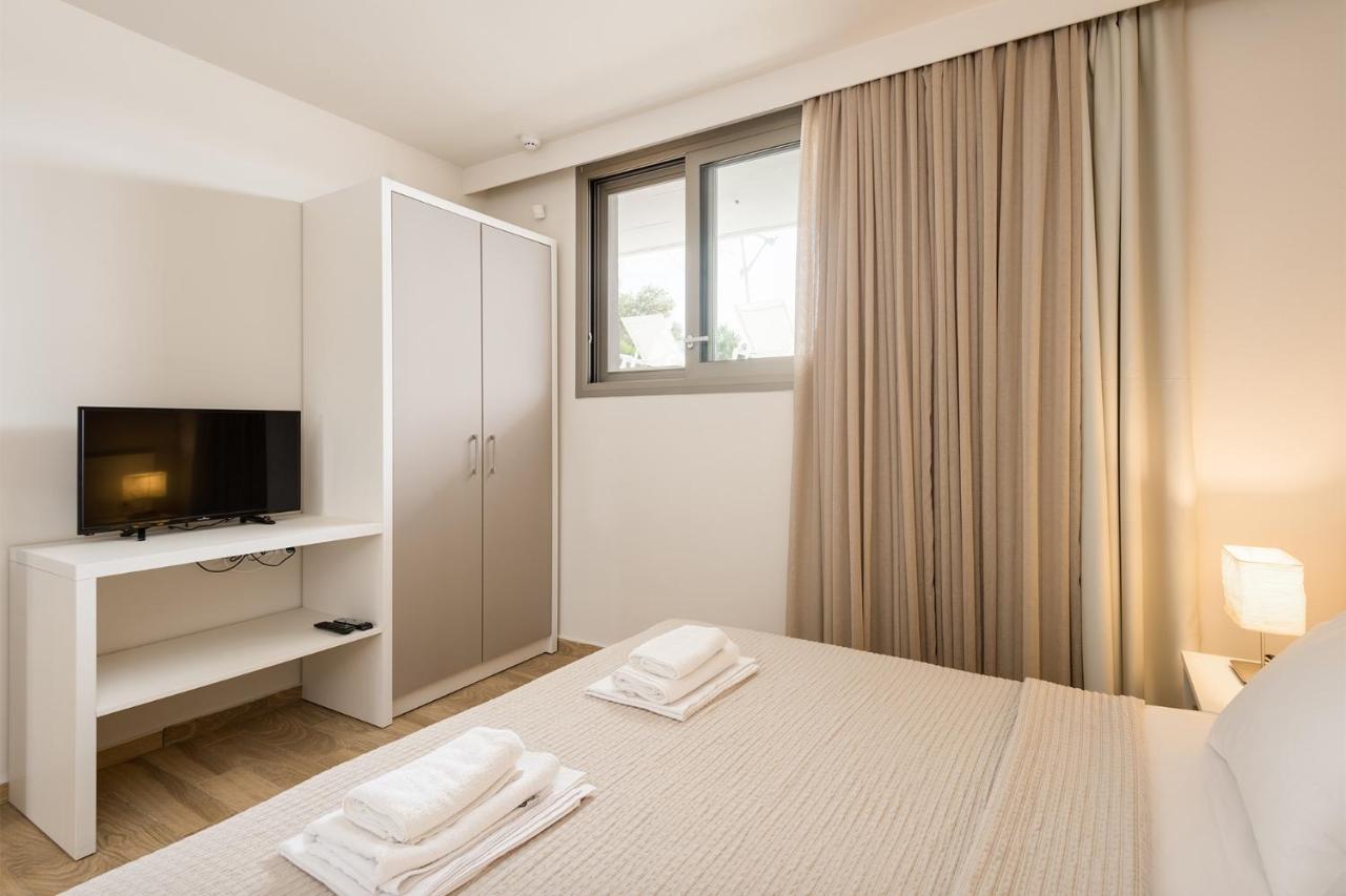 Afisia Villa