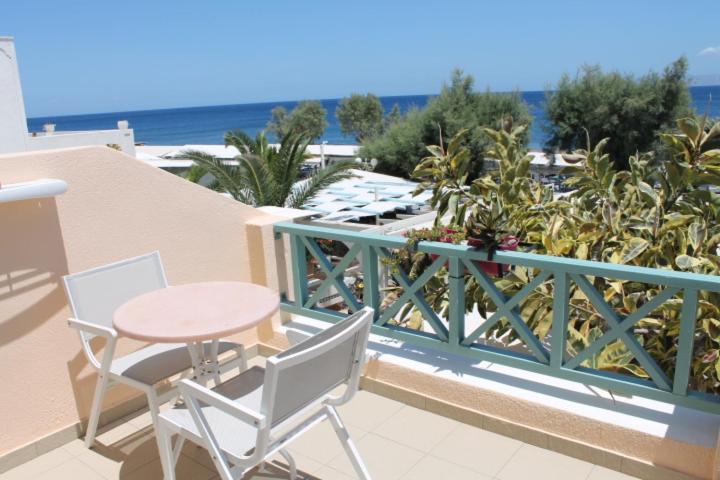 Sea Side Hotel Kamari (Santorini)