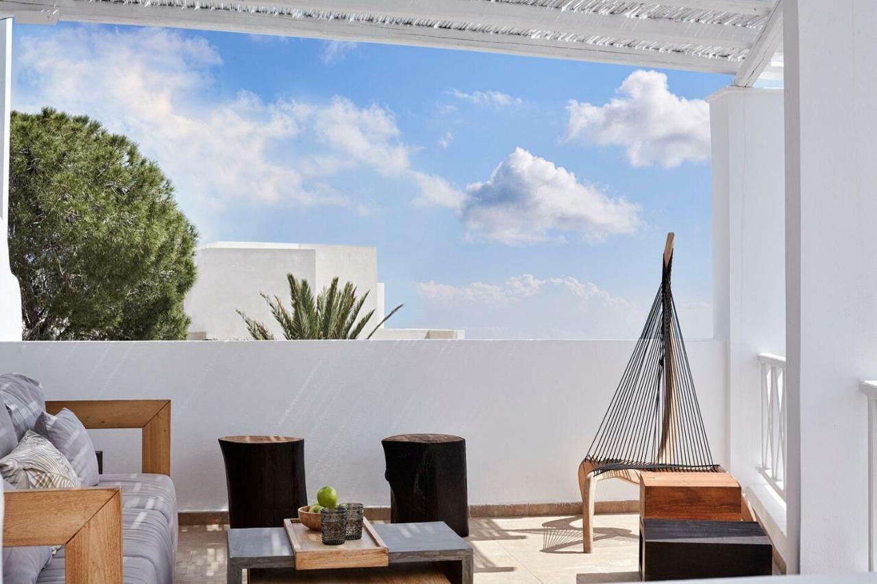 Loizos Stylish Residences Fira (Santorini)