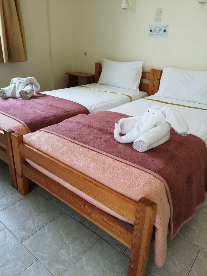 Tsapakis Hotel *