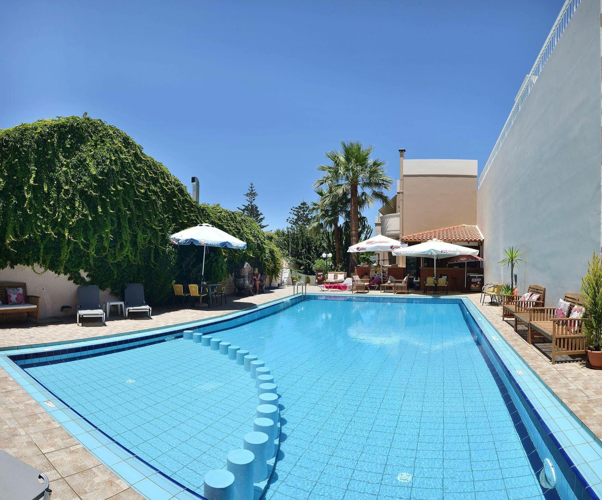 Aparthotel Akatos Agia Marina (Crete)