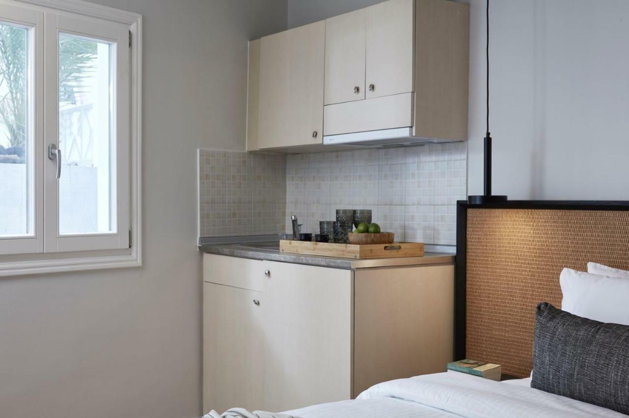 Aparthotel Loizos Stylish Residences 3*