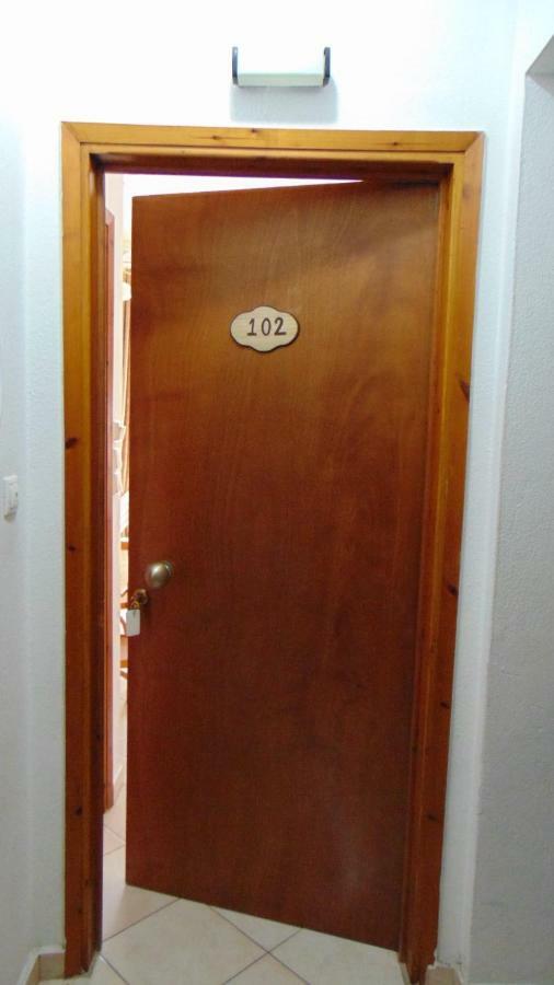 Hause Zorbas Paralia Dionysiou