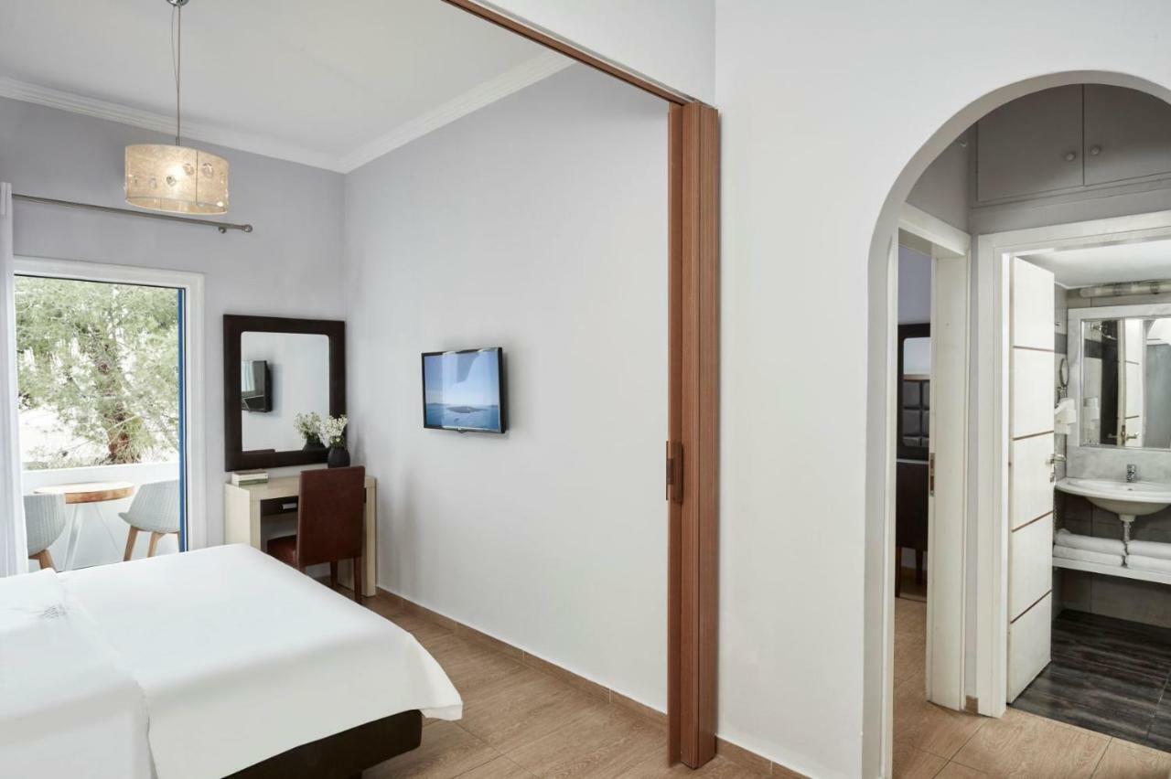 Loizos Stylish Residences Aparthotel 3*