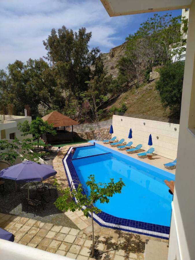 Sfinias Aparthotel