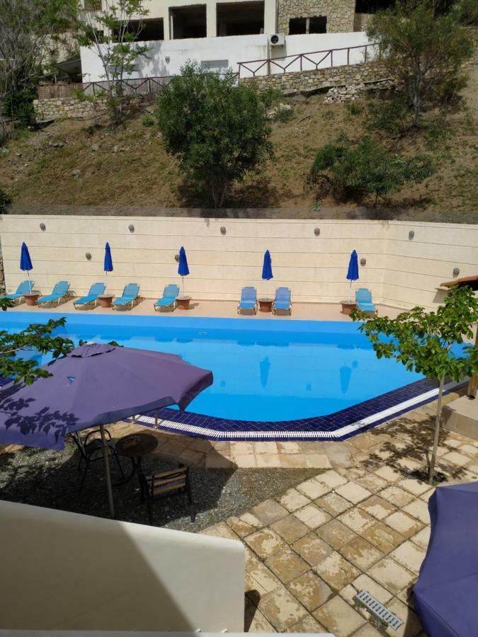Sfinias Aparthotel Kali Limenes