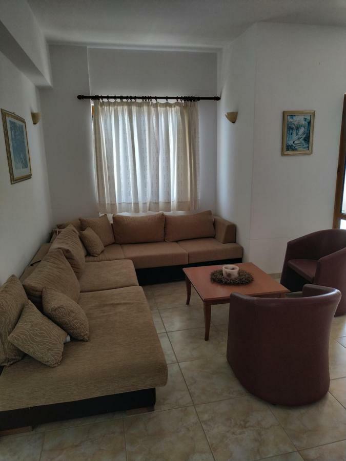 Sfinias Aparthotel Kali Limenes