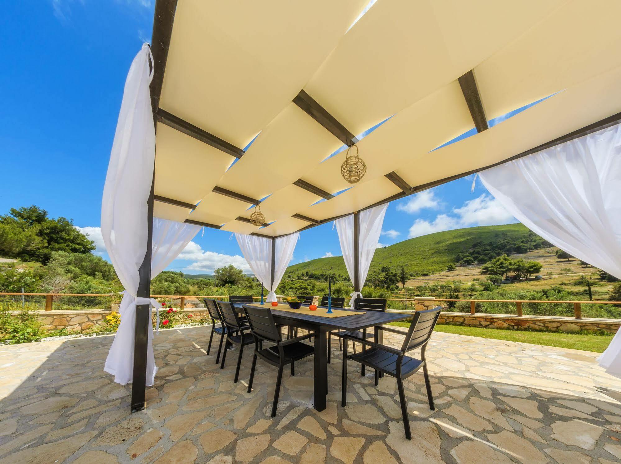 Eden Villa *
