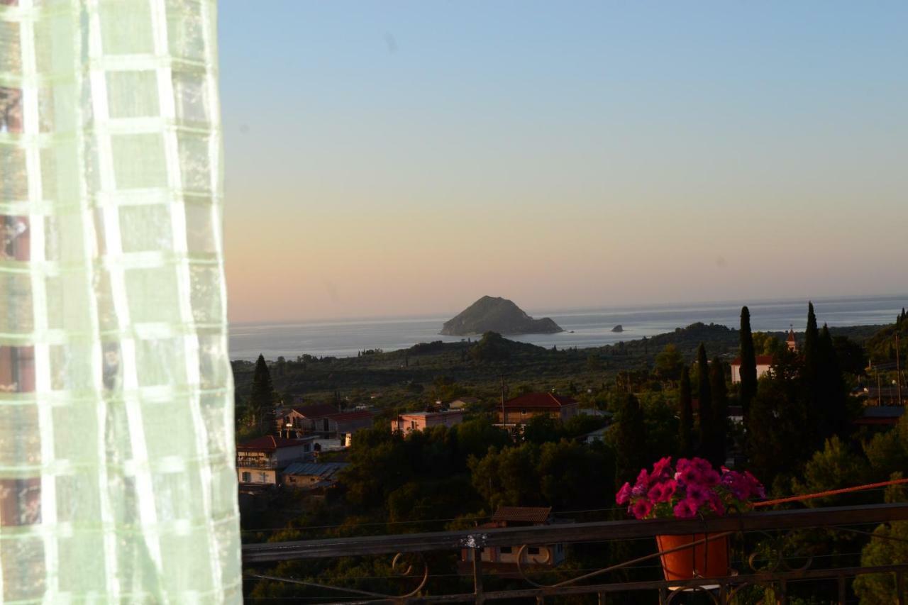 Mayra Lithakia (Zakynthos)