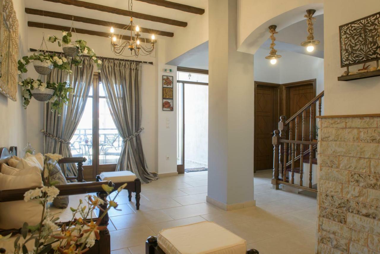 Boutique Giorgos Hotel 3*