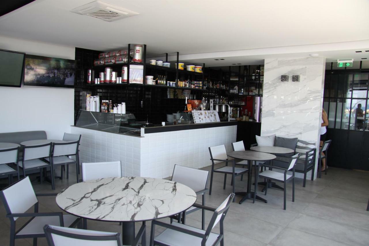 Meliton & By The Hotel Neos Marmaras