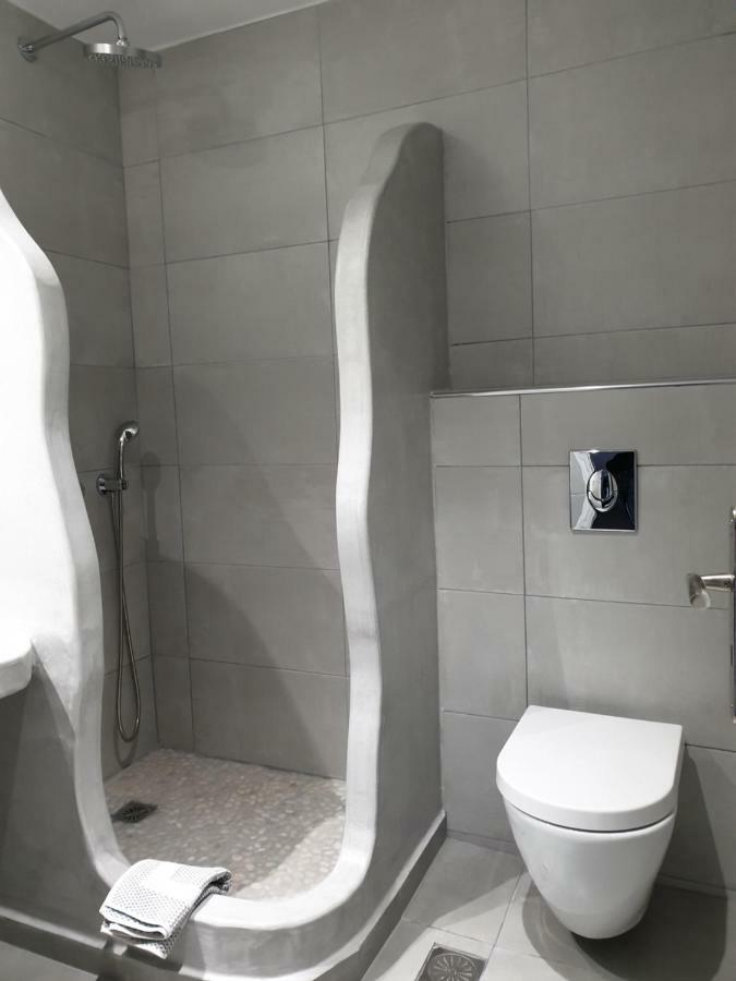 Sunflower Hotel