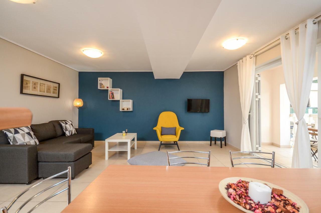 Boutique In Apartment