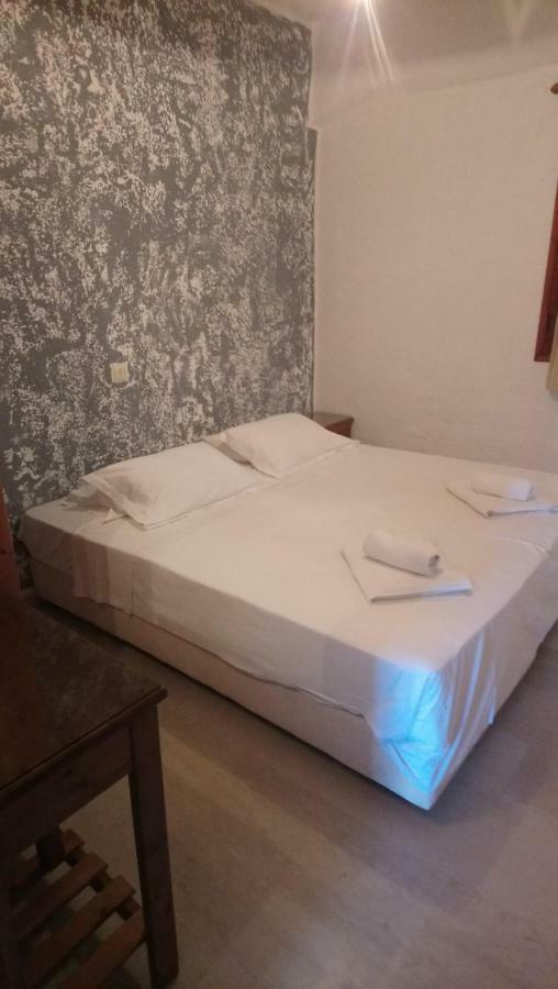 Aparthotel Kiwi Kastle Nea Fokea