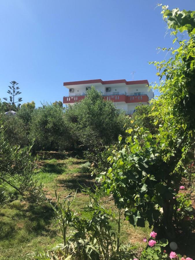 Knossos Aparthotel