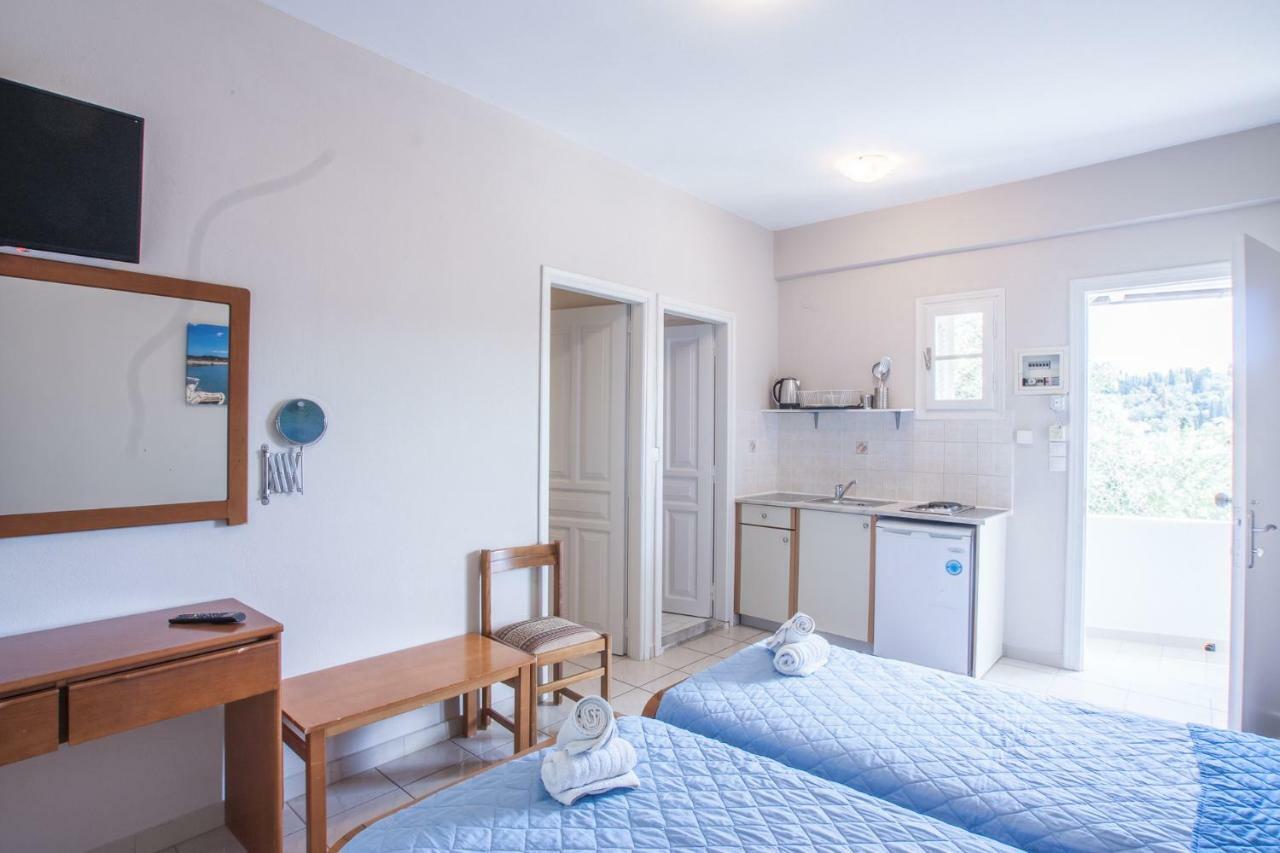 Alexandros Apartment