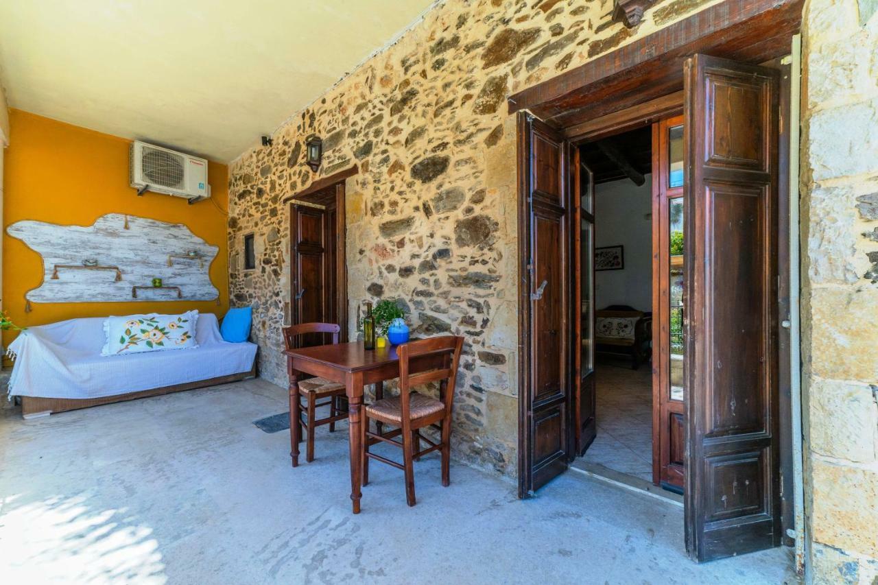 Idili Panormos (Crete)
