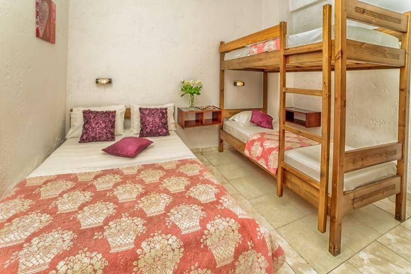 Roxani 3*